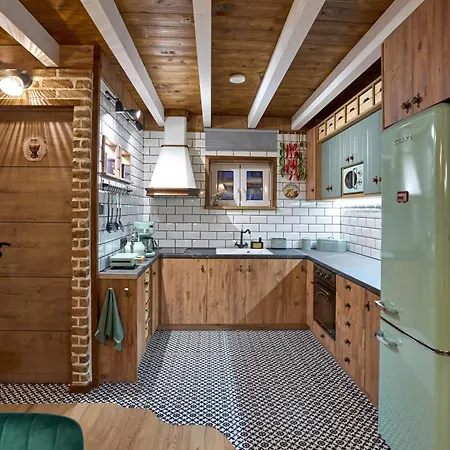 Scandinavian Rustic *