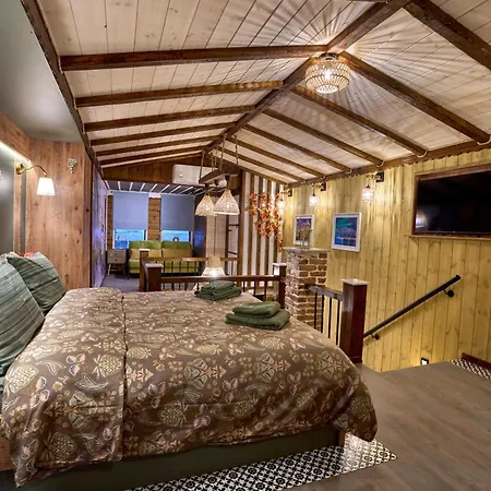 Scandinavian Rustic