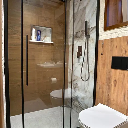 Scandinavian Rustic アパート