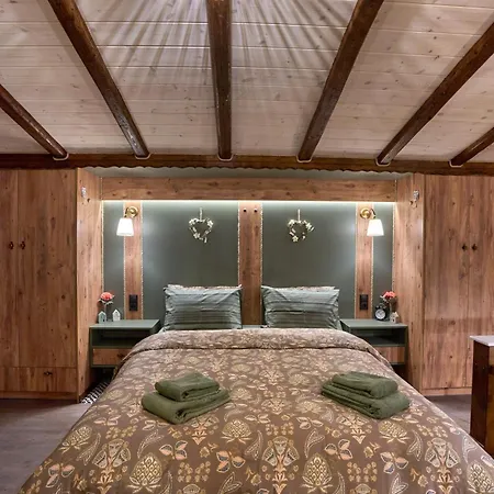 Scandinavian Rustic アパート