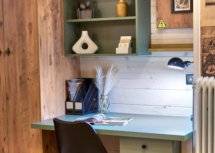 Scandinavian Rustic 公寓 *