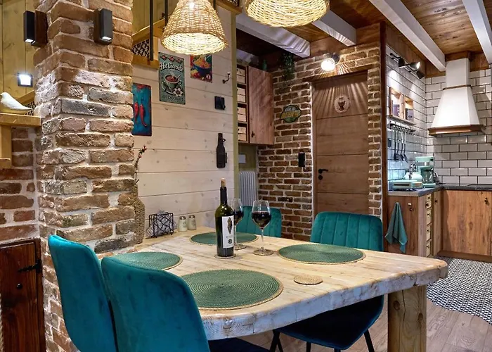 Scandinavian Rustic *