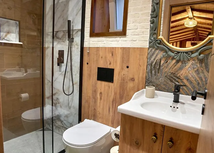 Scandinavian Rustic *